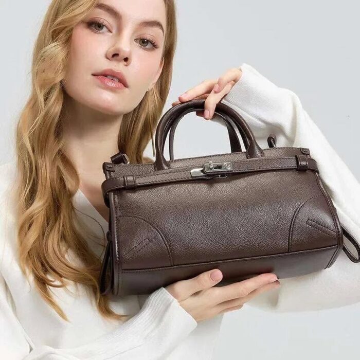 R4996